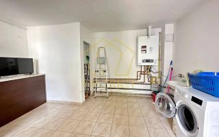 Casa/pensiune cu 13 apartamente si anexe | Olimpia - Stadion - Poză 13