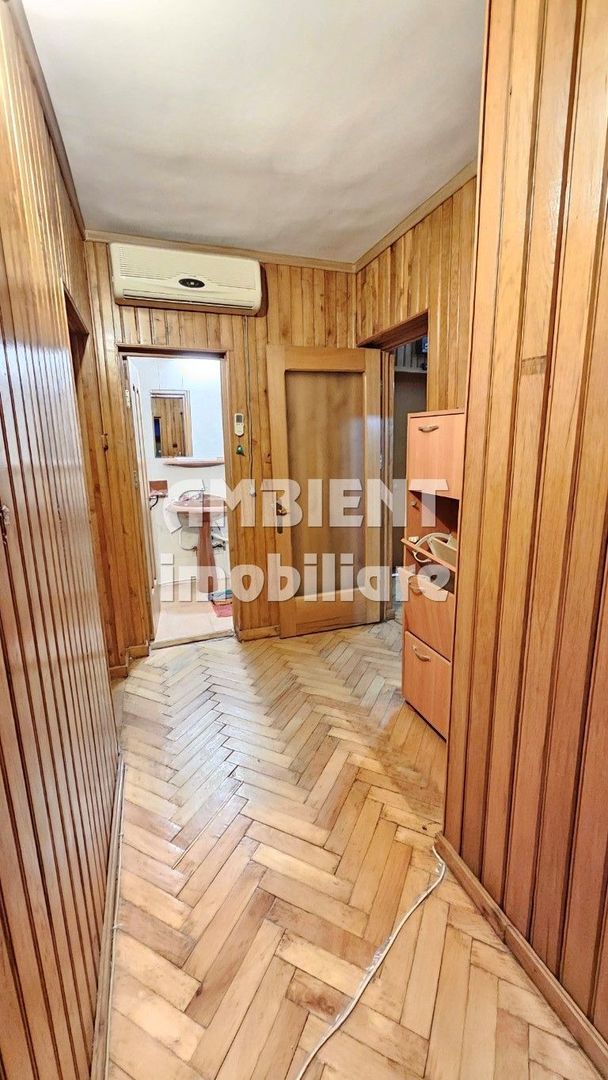 Apartament cu 3 camere, garaj, boxa, ETAJ 2, zona TRAIAN - PRIMARIE; - Poză 13