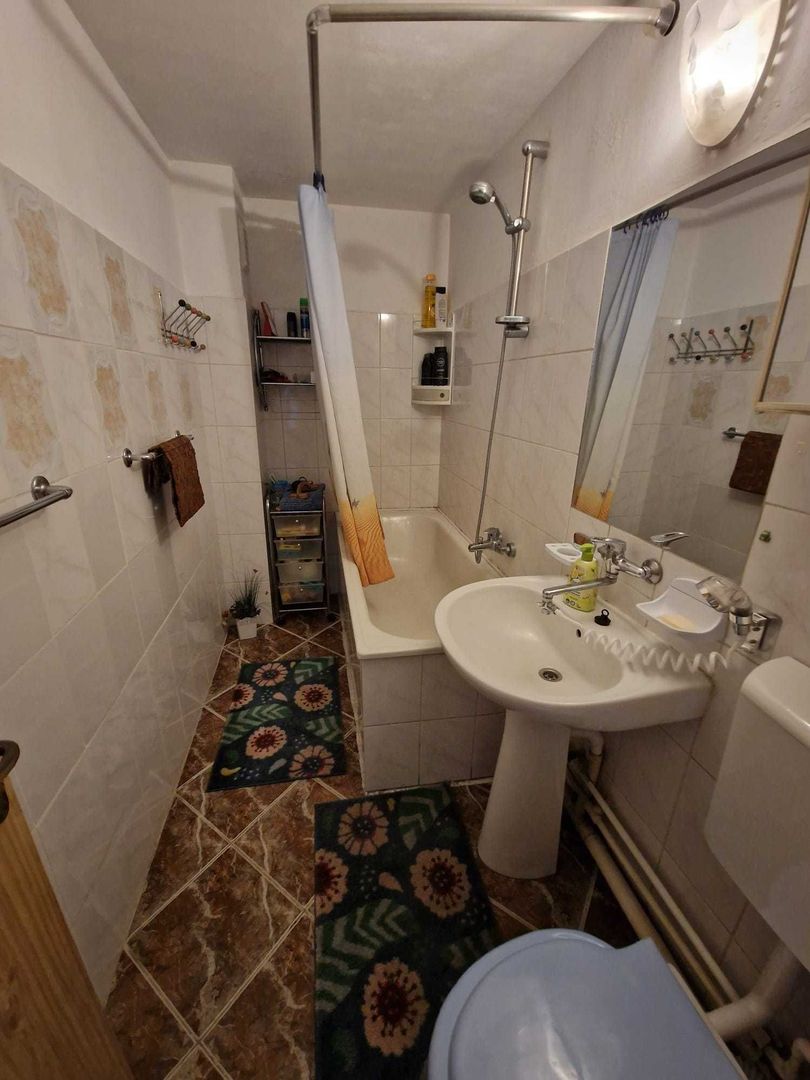 De inchiriat apartament 3 camere, zona Sebastian - Poză 8