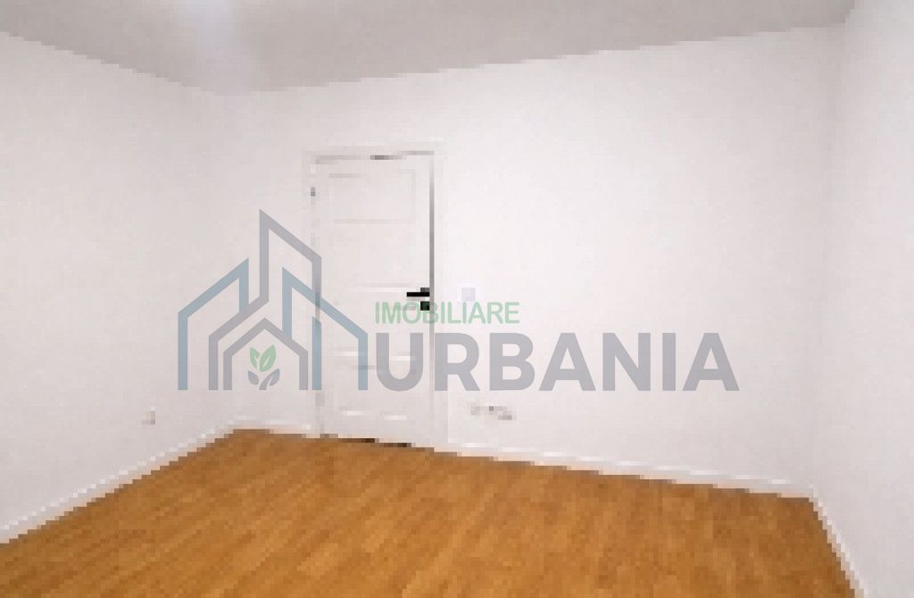 Apartament 4 camere de vânzare, Iași - 16.300 EUR - Poză 2