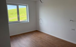 Apartament de 3 camere finisat, bloc nou, parcare, zona Penny Apahida - Poză 5