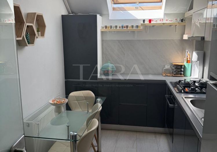 Apartament 4 camere pe două niveluri, 98 mp – Baciu, zona Regal - Poză 3