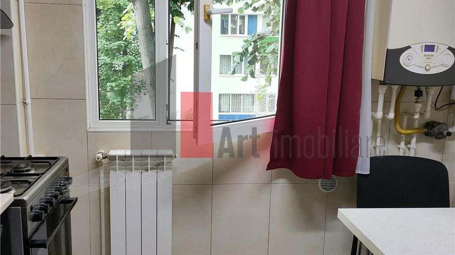 Vânzare apartament semidecomandat 4 camere cu centrală Bd. Obregia - Poză 18