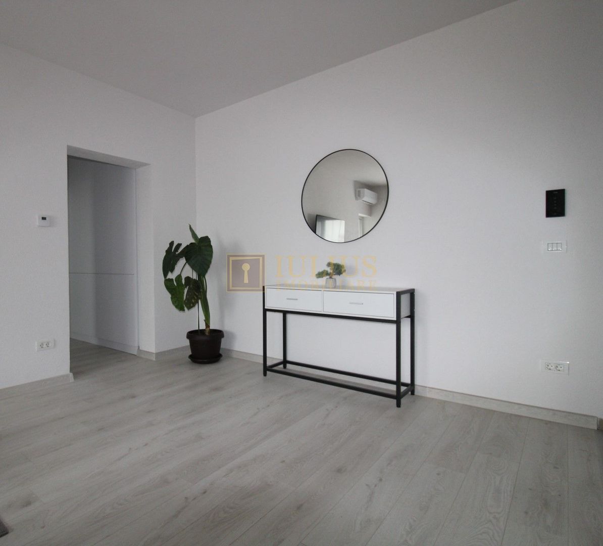 2 camere ,1 loc parcare,  bloc nou,  /prima închiriere / Mehala - Poză 5