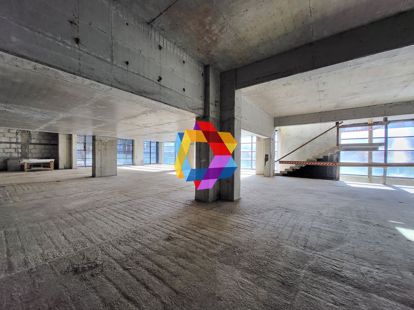 Clădire mixta -3600 mp - Poză 25