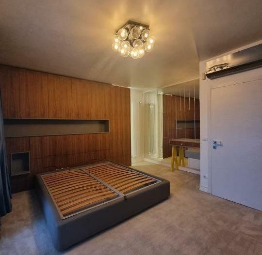 Apartament 6 camere, gradina privata - Poză 12