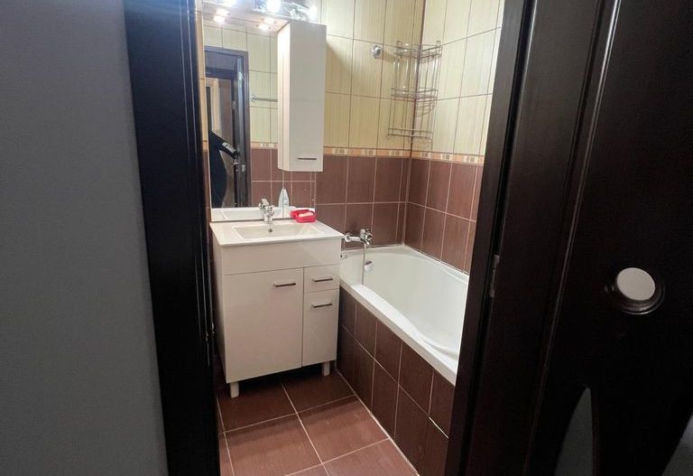 Apartament 3 camere de inchiriat - Poză 11