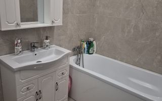 Apartament 2 camere decomandat etaj 1 Cartier Tractorul 2014 - Poză 7