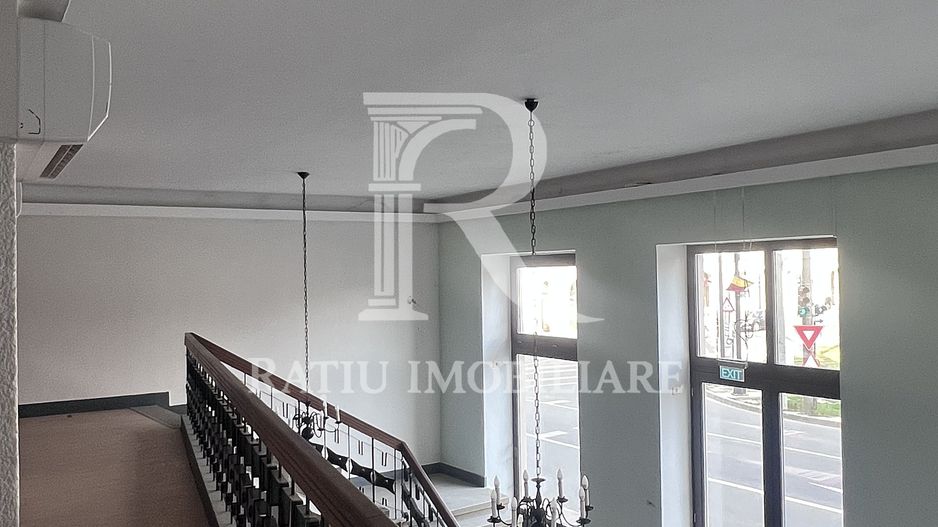 Spațiu Comercial în Imobil Istoric | Locație Ultracentrală | Oradea - Poză 10
