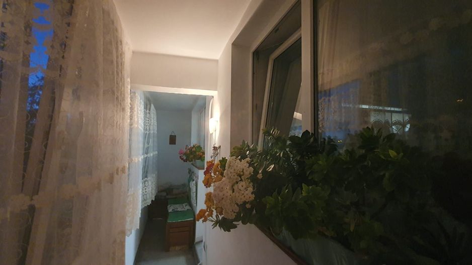 APARTAMENT 3 CAMERE DRUMUL TABEREI BLOC 1974 ETAJ 1 - Poză 8