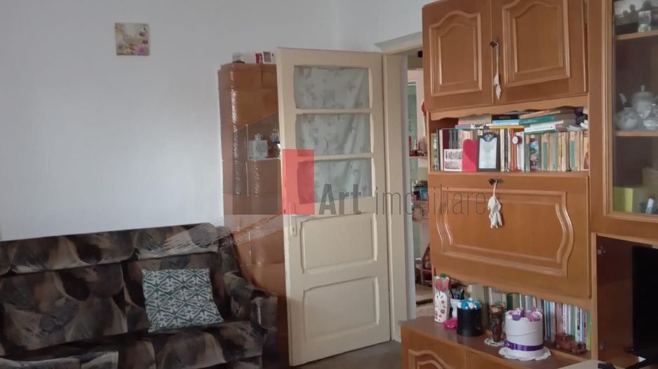 Apartament de vanzare in Vila Ploiesti zona Eroilor - Poză 3