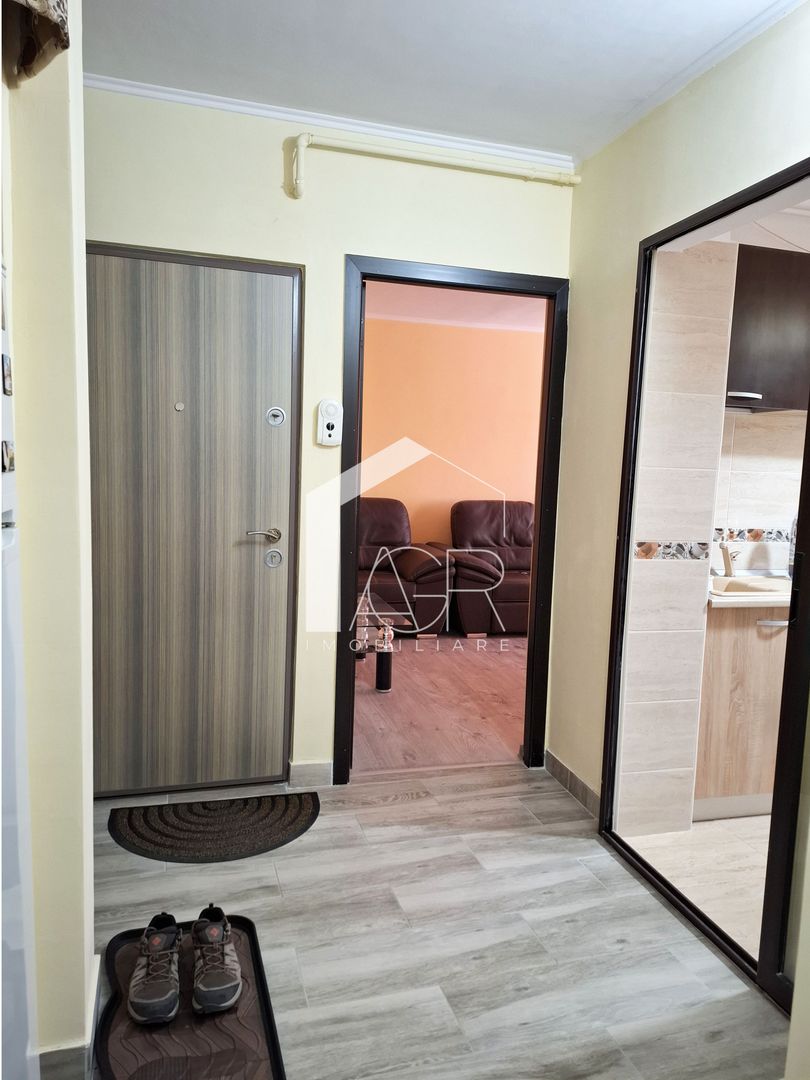 Apartament cu 2 camere, decomandat, zona Republicii - Poză 11