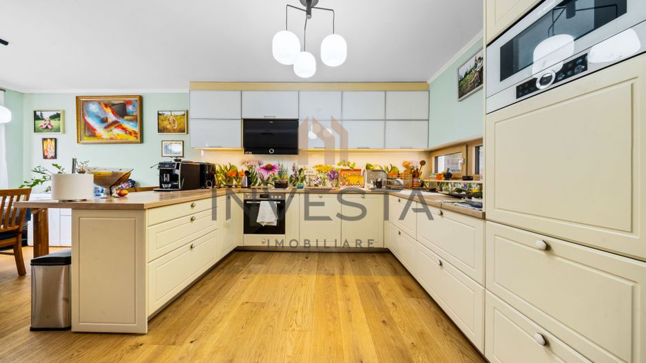 Vila exclusivista cu design elegant si eficienta energetica, Faget - Poză 2