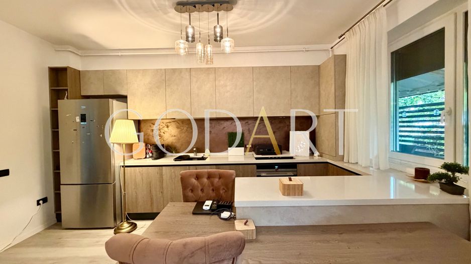 Apartament 3 camere | Curte | Mobilat Utilat LUX | Parcare - Poză 4