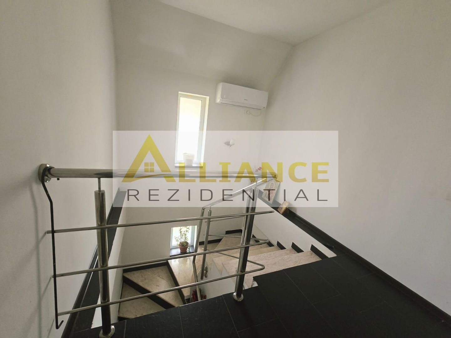 Casa Individuala - 4 camere - 2 bai - 500mp teren - Poză 23