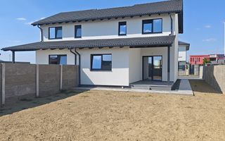Sacalaz, 1/2 Duplex pe Etaj, 4 Camere,2 Bai,Terasa Acoperita - Poză 4