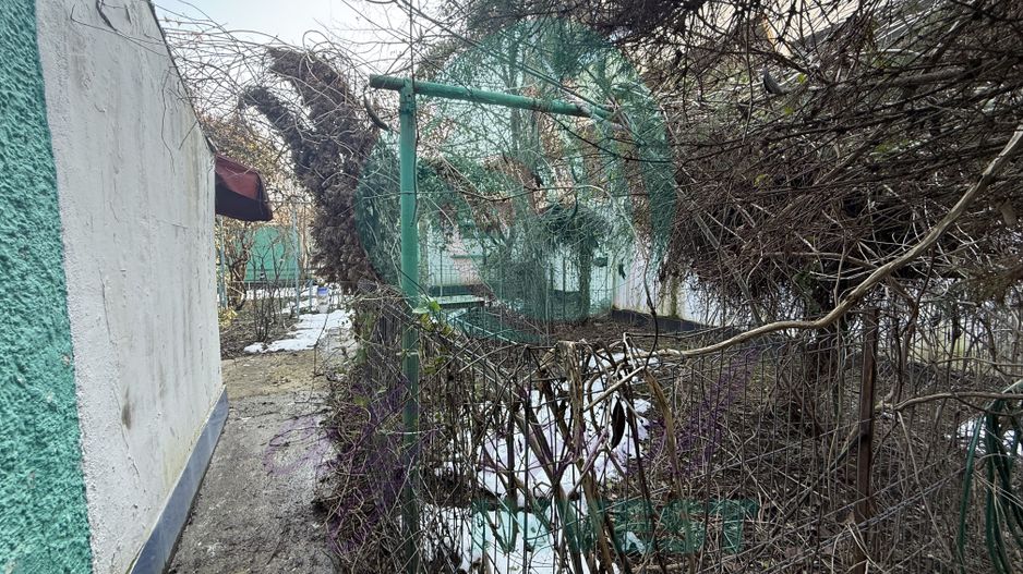 "Casa bunicii" pe un lot de teren de 307 mp - Poză 5