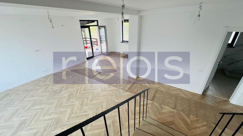 VILA DE VANZARE CORBEANCA 445MP 5 CAMERE - Poză 3