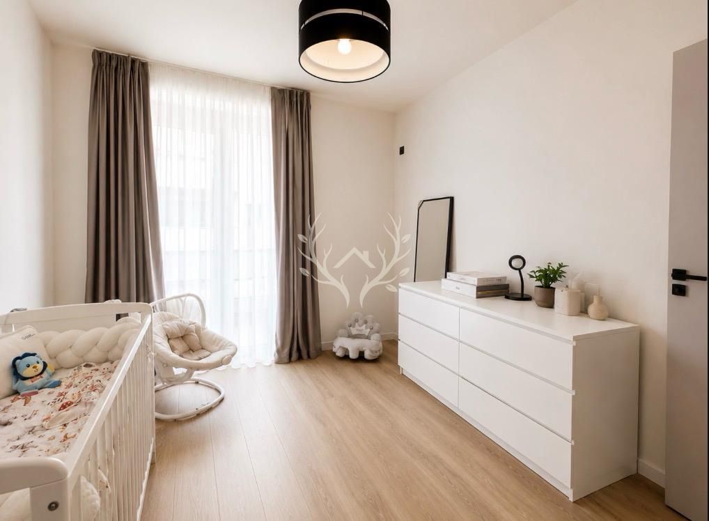 Apartament cu 3 camere si terasa de 82 mp - zona Vivo Floresti - Poză 5