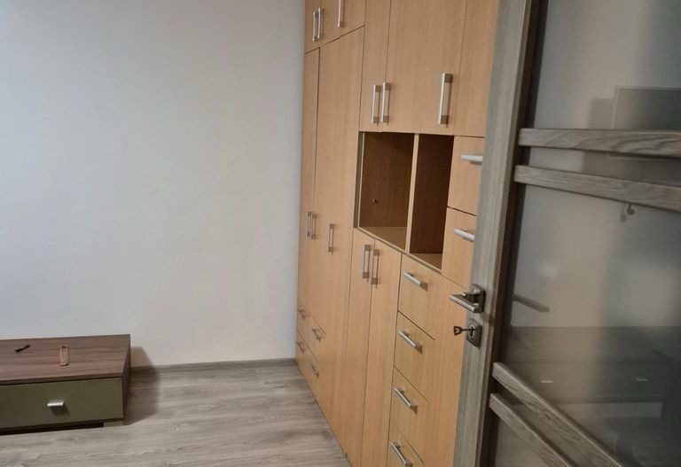 Cameră de inchiriat într-un apartament 2 camere, 3 min metrou Raul Doamnei - Poză 6