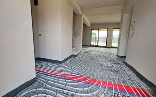 Casa 4 camere 2 bai terasa acoperita si teren 334 mp in Sura Mare - Poză 7
