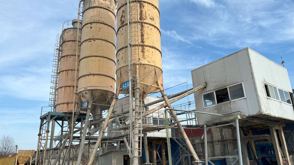 Afacere de vanzare | Hale | Teren 3,2 ha | Statie prefabricate - Poză 2