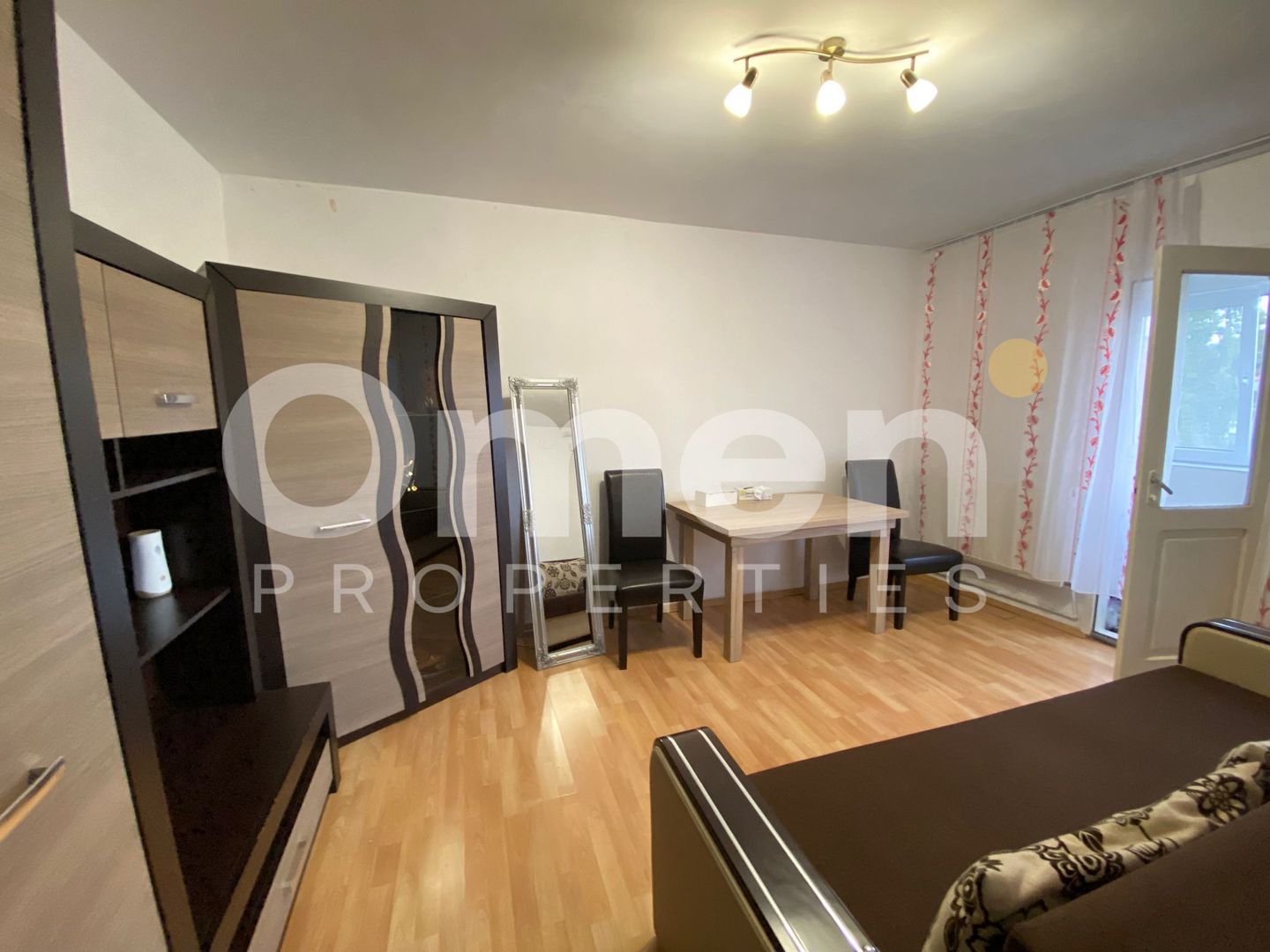 Garsoniera renovata, 25 mp, aproape de Kaufland Alecsandri - Poză 2