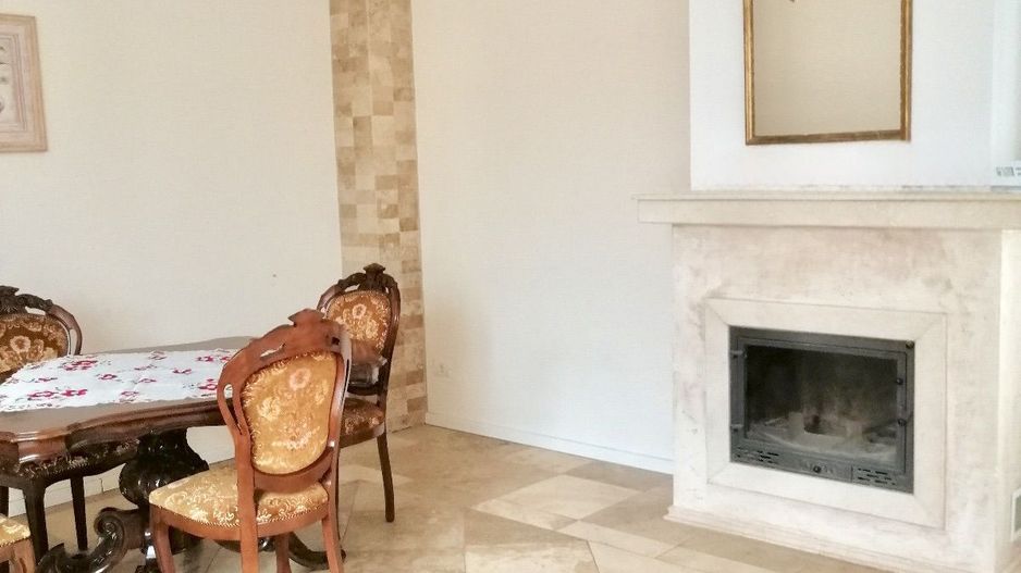 Casă de închiriat la liziera pădurii - Dumbrăvița - Poză 3