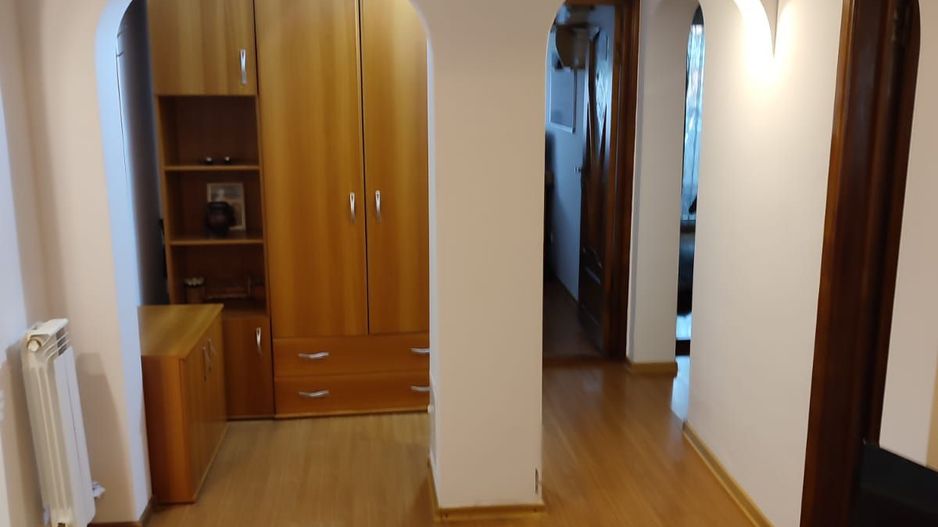 Apartament 4 camere, etaj 2, zona GARĂ; - Poză 3