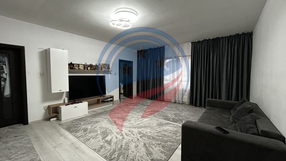 Casă spațioasă P+1+M pe teren de 902 mp – ideală pentru familie - Poză 1