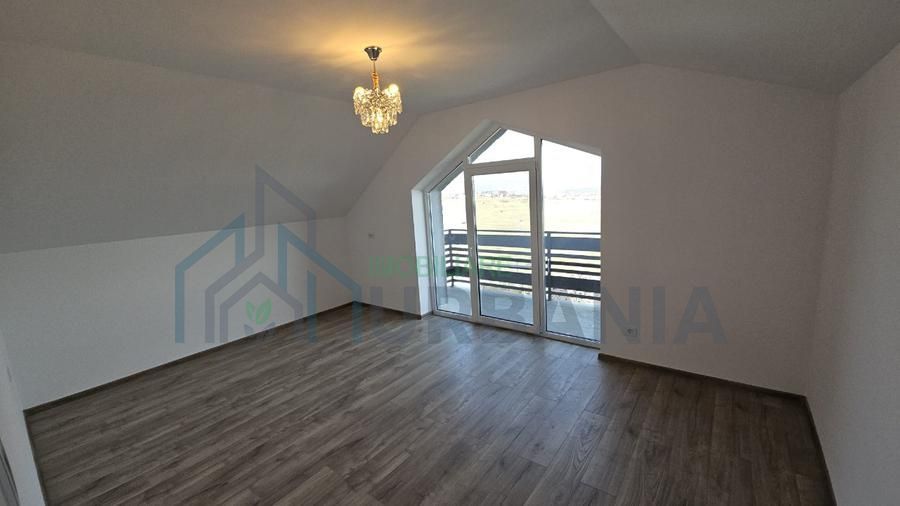 Casă modernă P+M, vedere lac Ciurbești, certificat energetic A - Poză 12