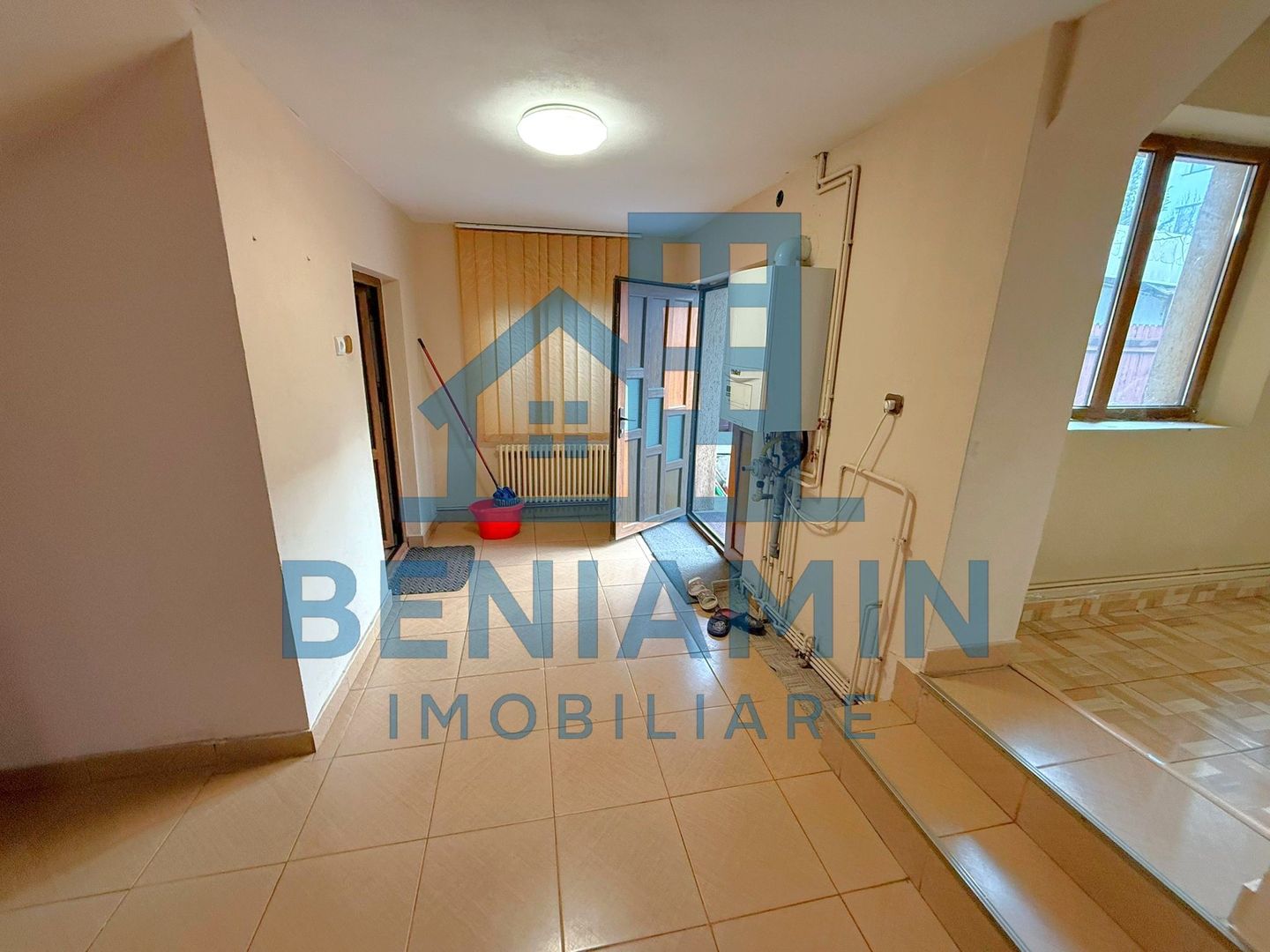 Casa Bariera Valcii pe Principala 90mp acces auto in curte -Renovata - Poză 9