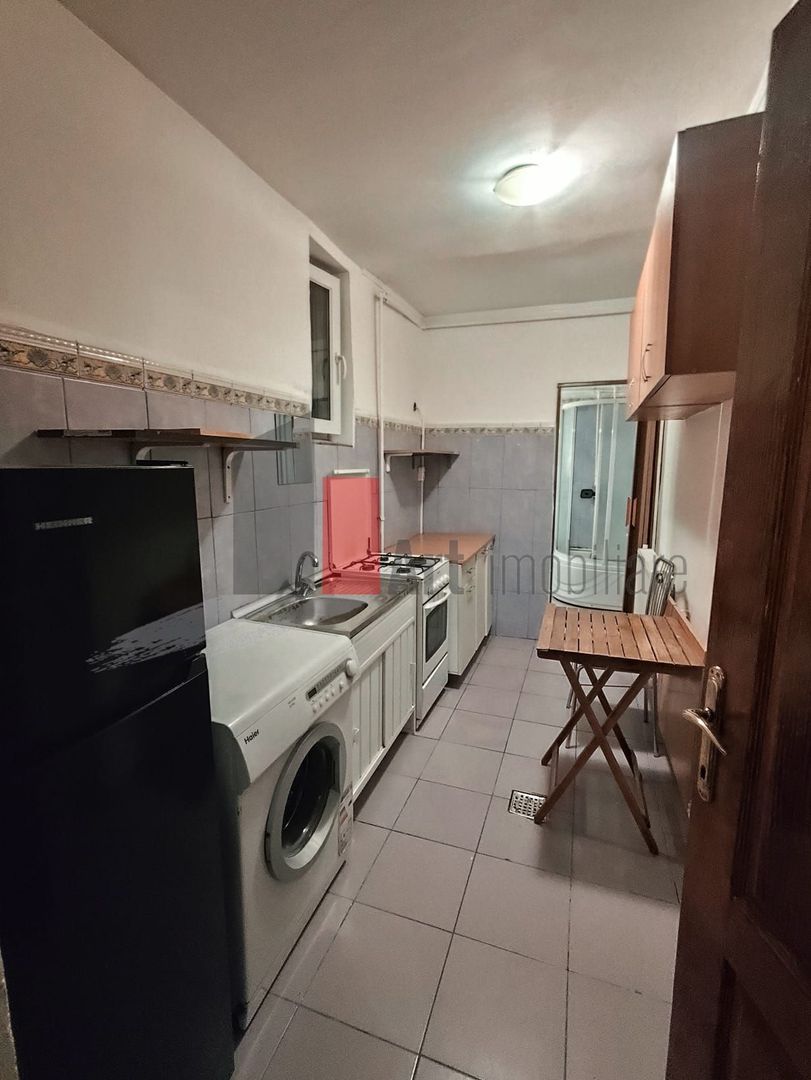 Garsoniera de inchiriat in zona Damaroaia - Poză 4