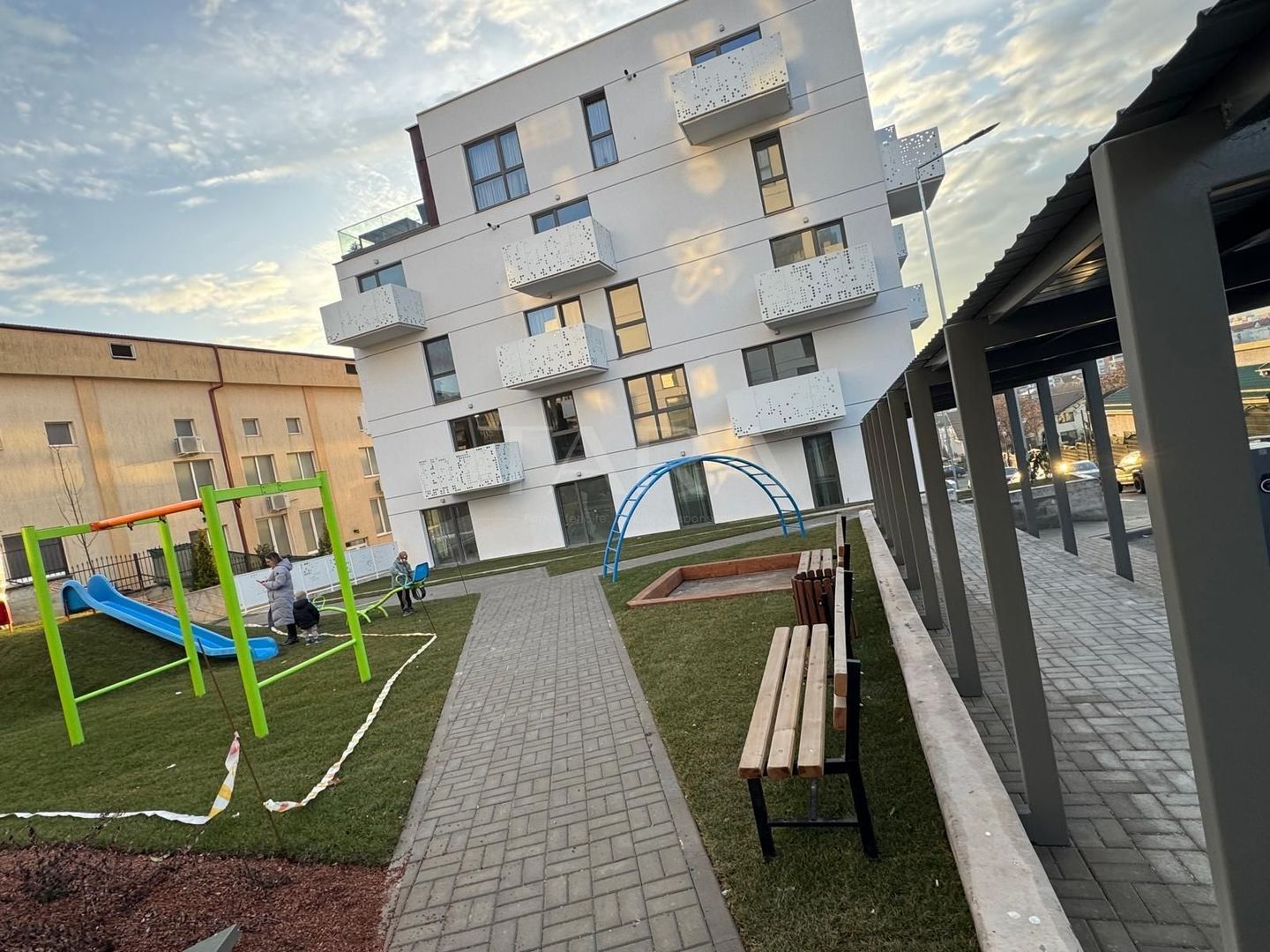 Studio 43 mp, Etaj 1. Balcon 4 mp. Semifinisat. Cluj-Napoca. - Poză 5