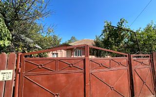 Casa si teren 4333 mp de vanzare in Tomesti - Chicerea-90,000 € - Poză 5