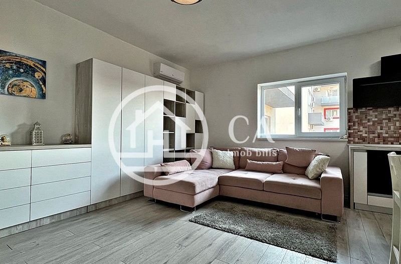 Apartament de închiriat cu 2 camere în complexul Luceafărul, Oradea - Poză 2