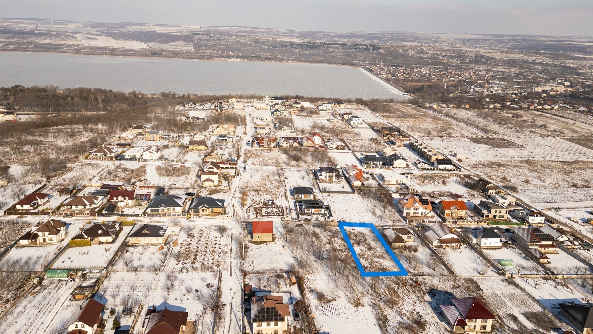 Vânzare, teren, 12 ari,  str. Veronica Micle, Trușeni - Poză 1