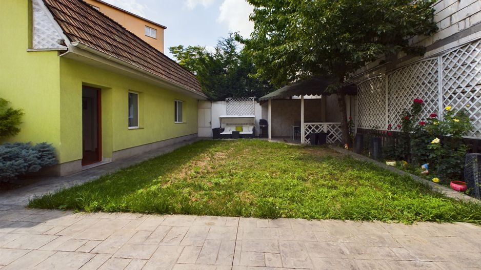 Casă cochetă pe strada Făt Frumos. - Poză 18