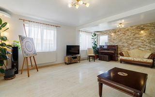 Casă de vânzare Tâncăbești cu grădină, aproape de lac - Poză 3