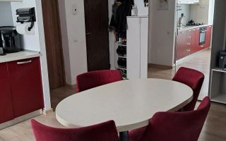 Apartament 3 camere + balcon 10 mp, mobilat și utilat, zona Vivo. - Poză 3