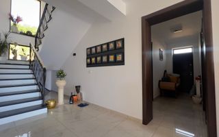 Vilă P+M cu teren de 4.200 mp – Onești - Poză 15