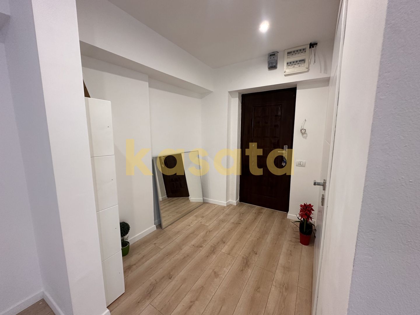 Garsonieră renovată complet, 41mp, cu lift – Lujerului - Poză 14