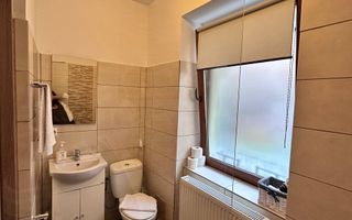 Apartament spre vanzare amplasat la doar 2 minute de Piata Sfatului - Poză 11