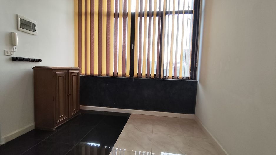 APARTAMENT 3 CAMERE ZONA SINAIA - Poză 20