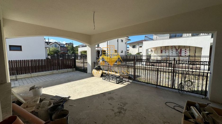 Casa 4 Camere Semifinisata, 2 Garaje, Curte 450mp, Terase 93mp, Dezmir - Poză 2