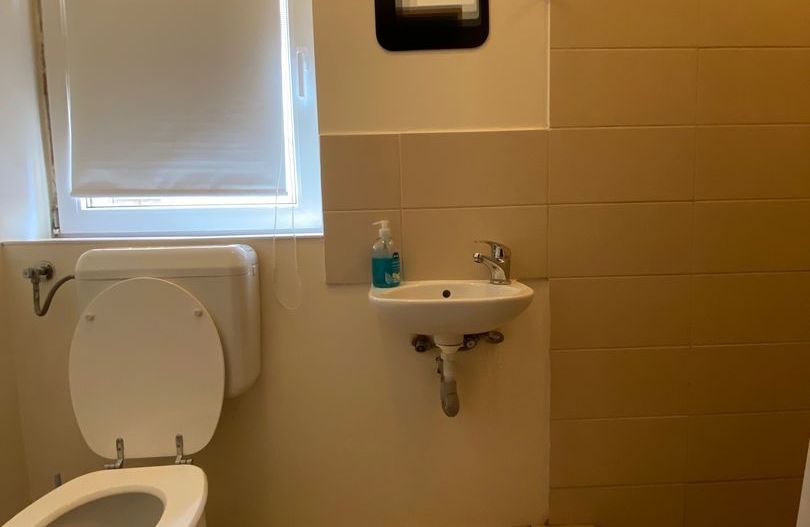 Casa In Dumbravita pretabila birouri sau alte activitati - Poză 15