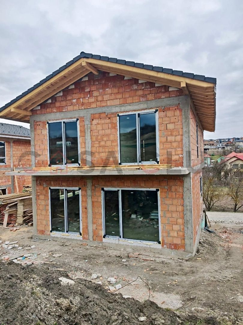 Casă individuală, 6 camere, Chinteni - Poză 3