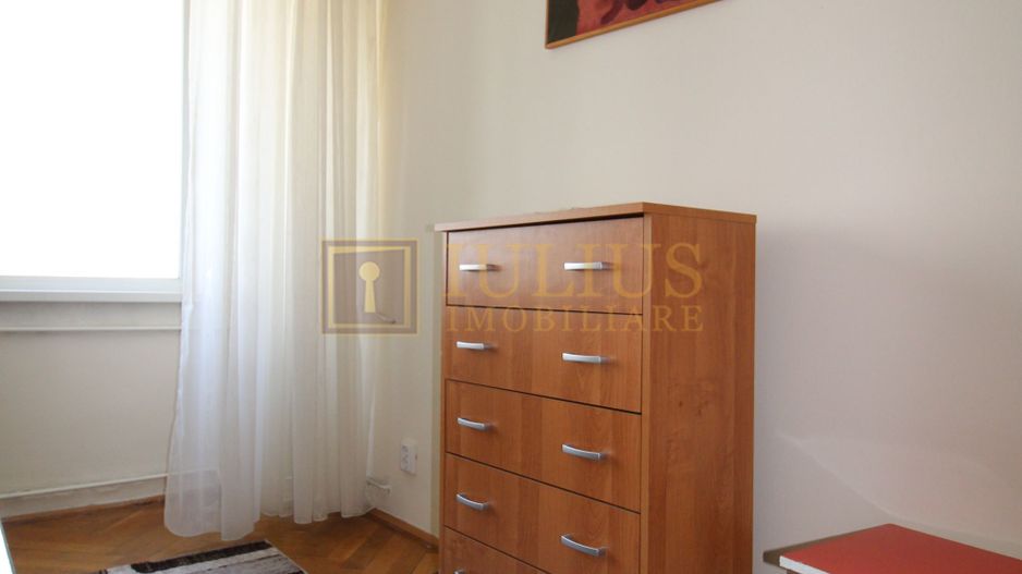 Medicina - Iulius Mall, dormitor cu pat matrimonial. - Poză 15