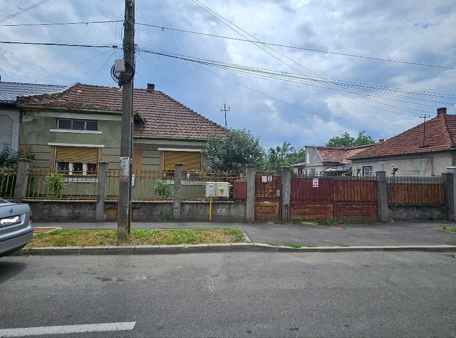 BRASADAS vinde casa individuala cu 2 camere in zona UNIRII. - Poză 1