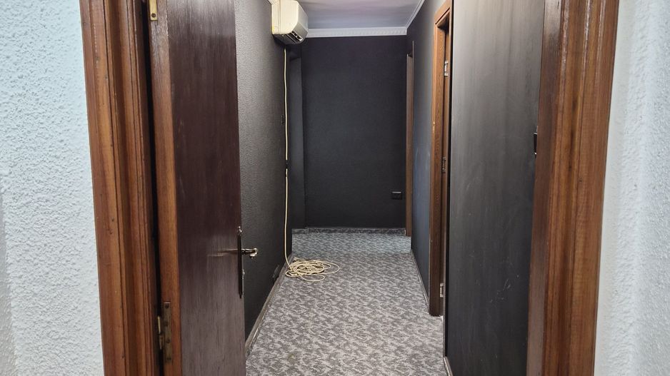 De vânzare Vilă individuala 11 camere curte proprie Parcul Carol - Poză 36